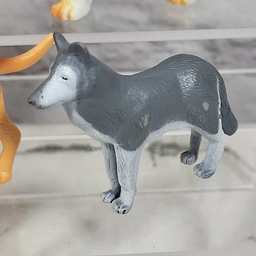 Dog Figures Lot Realistic Dollhouse Pets Animals German Shepherd Collie Huskie